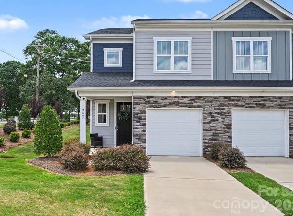 2647 Ruby Dixon Crossing Drive, Gastonia, NC 28056