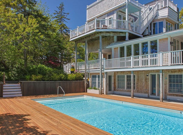 208 Bradford Street, Provincetown, MA 02657