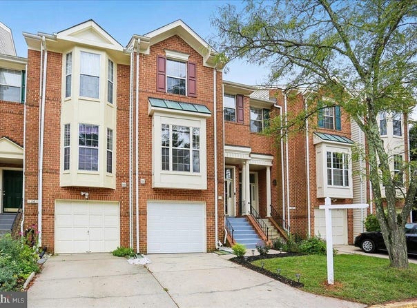 28 SUNCROFT Court, SILVER SPRING, MD 20904