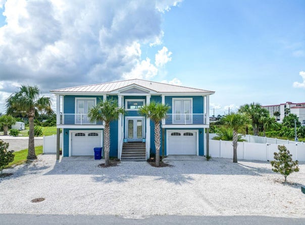 104 19th St, Mexico Beach, FL 32456