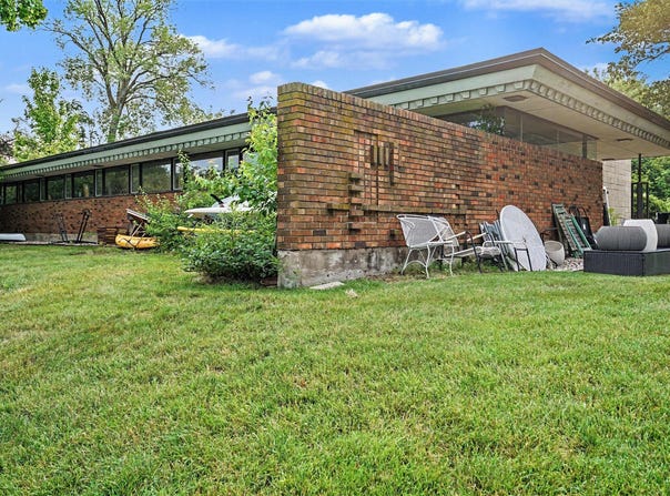 401 Klock Road, Benton Harbor, MI 49022