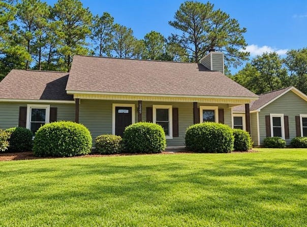 2295 CAMPGROUND RD, Ozark, AL 36360