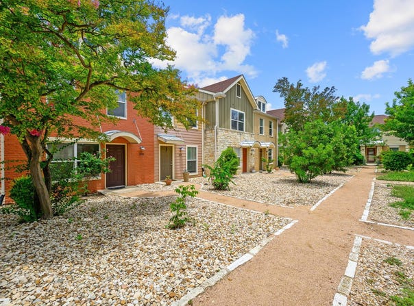 1101 Grove Blvd, Austin, TX 78741