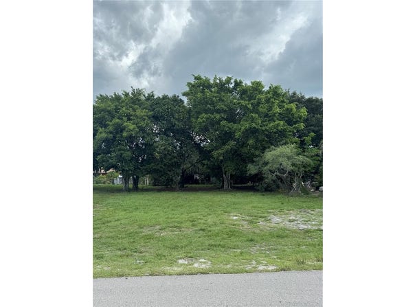 WASHINGTON Avenue, IMMOKALEE, FL 34142