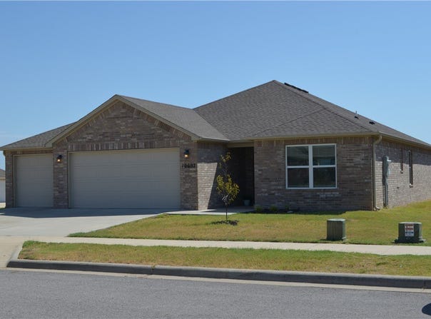 10607 Pine, Fort Smith, AR 72916