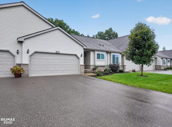 33009 Mitchell Street, Grand Blanc, MI 48439