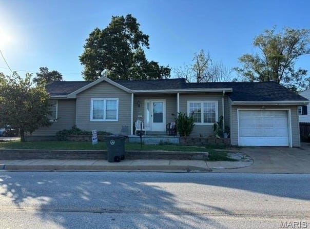 326 Forest Avenue, Valley Park, MO 63088