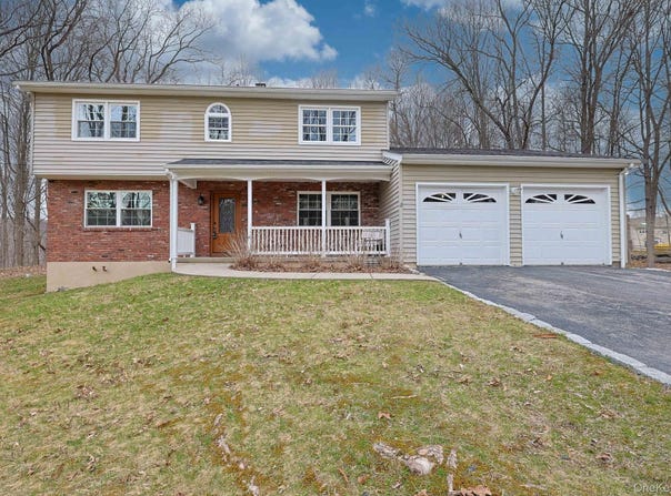 78 Pickerel Road, Monroe, NY 10950