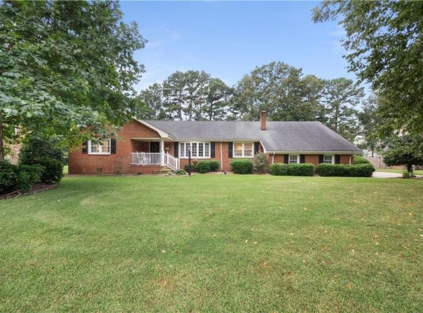 203 Scarlett Drive, Chesapeake, VA 23322