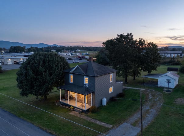 129 MT HERMON RD, ELKTON, VA 22827