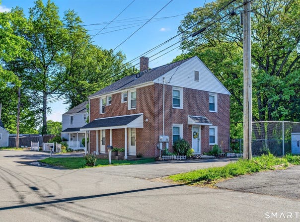 180 Dupont Place, Bridgeport, CT 06610