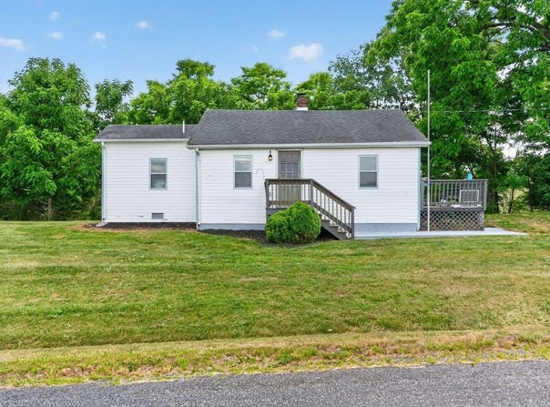406 HEWITT RD, SWOOPE, VA 24479