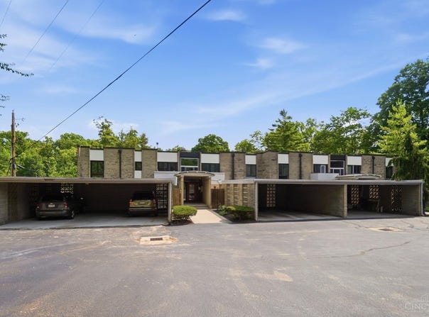 399 W Galbraith Road, Cincinnati, OH 45215