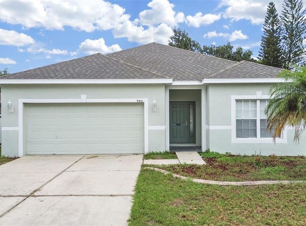 9541 CYPRESS HARBOR Drive, GIBSONTON, FL 33534