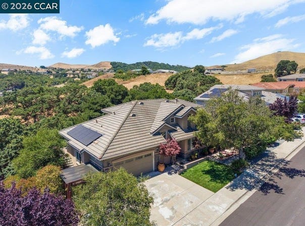 11183 Brittany Ln, Dublin, CA 94568
