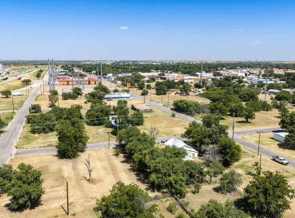 1116 Houston St, Vernon, TX 76384