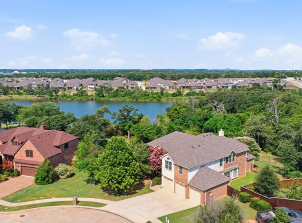 2703 Pottery Trail, Corinth, TX 76210