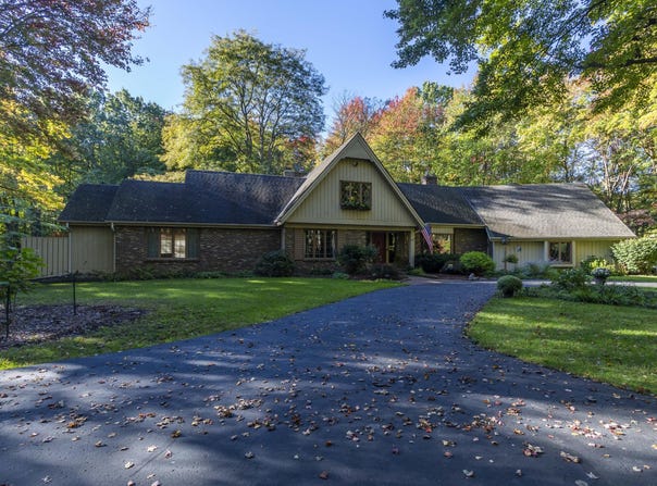 4825 Buttercup Lane, Okemos, MI 48864