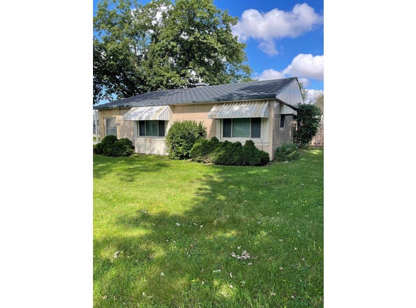 601 10th Avenue, Grinnell, IA 50112