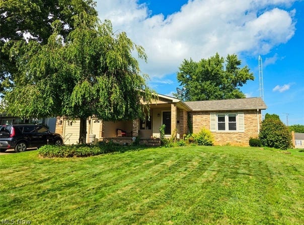 714 Sunset Drive, Lisbon, OH 44432