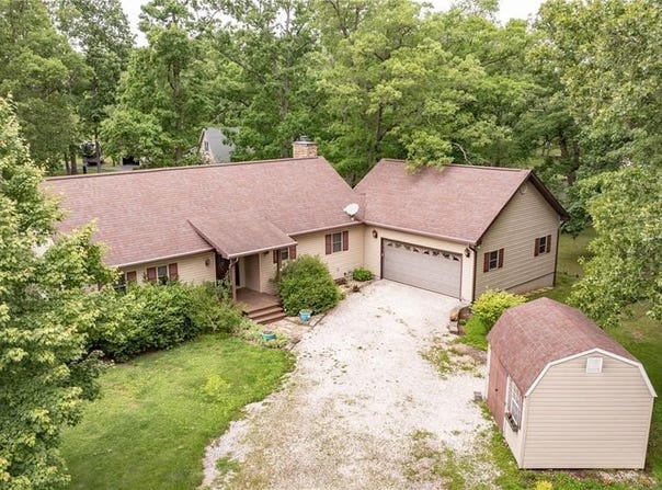 12749 Soaring Eagle Lane, Shipman, IL 62685