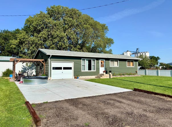 107 Grave Avenue, Monument, KS 67747