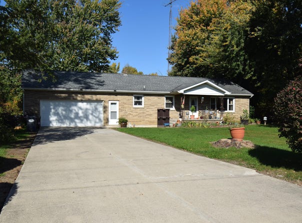 60772 61st Avenue, Hartford, MI 49057