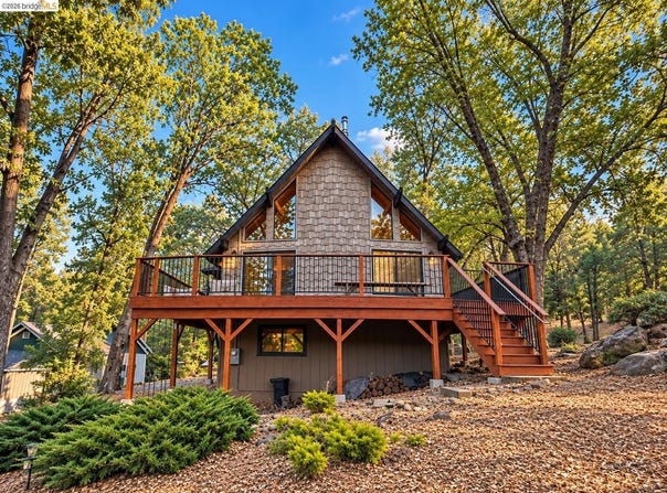 19007 Digger Pine St, Groveland, CA 95321