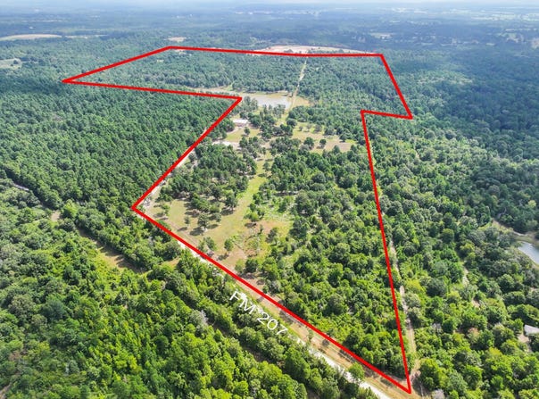 10024 County Road 207, Centerville, TX 75833