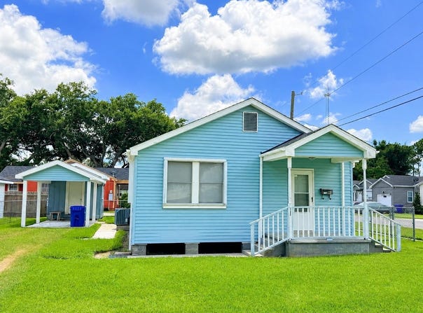 1100 E 12th Street, Thibodaux, LA 70301