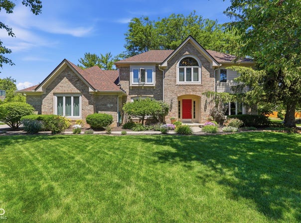 110 W Greyhound Pass, Carmel, IN 46032