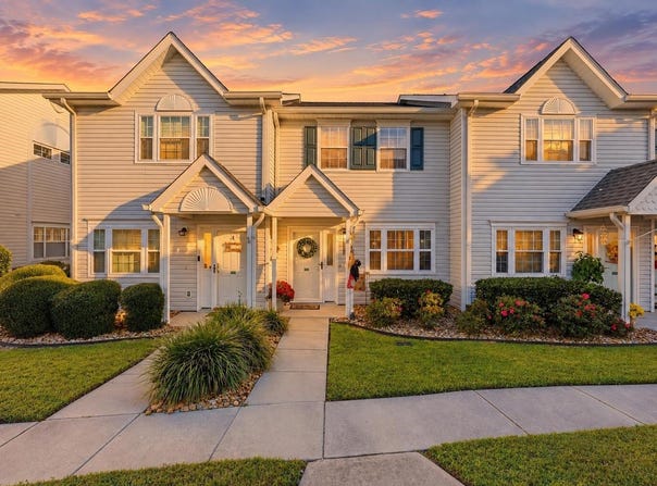 615 2nd Ave. S, North Myrtle Beach, SC 29582