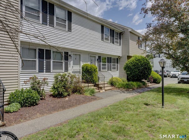 5 Persimmon Lane, Glastonbury, CT 06033