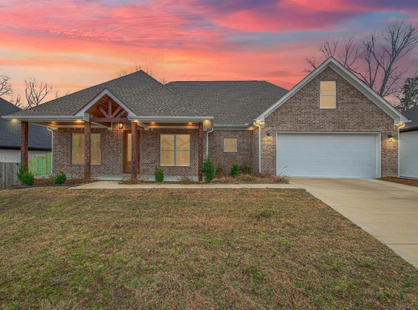 110 Harmony Village Drive, Haskell, AR 72015