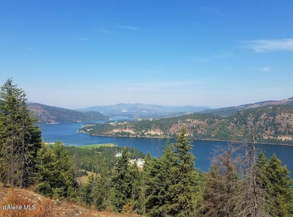 E Dunromin Rd, Priest River, ID 83856