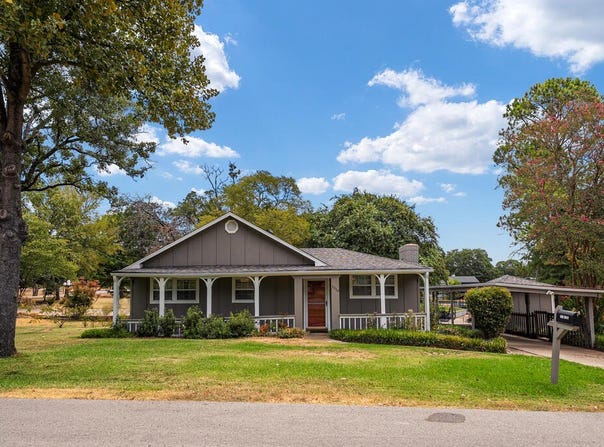 1210 Aloha Rd, Tool, TX 75143