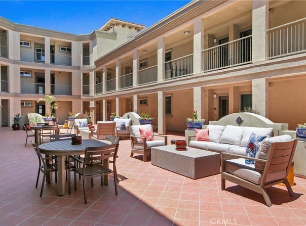 927 Deep Valley Drive, Rolling Hills Estates, CA 90274