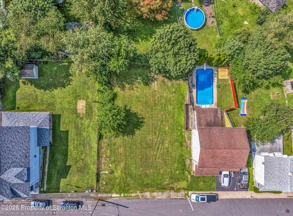 131 E 133 Elm Street, Dunmore, PA 18512