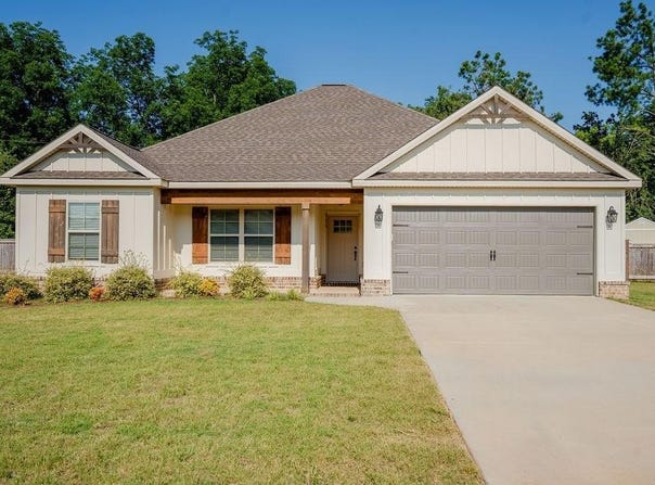 406 New Hope Drive, Perry, GA 31069
