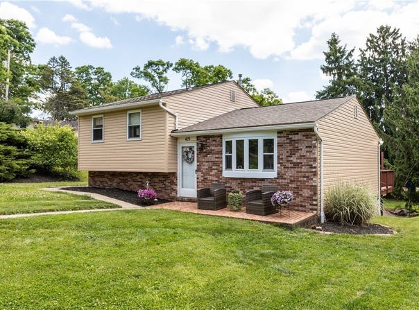 419 Patsy Dr, Gibsonia, PA 15044