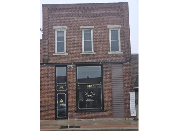 127 W Main Street, Brook, IN 47922
