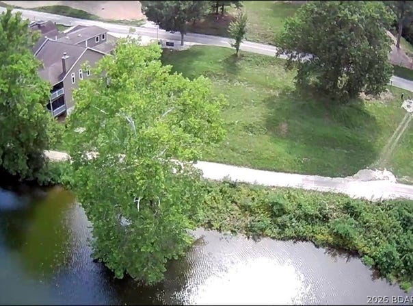 Nautica Road, Camdenton, MO 65020