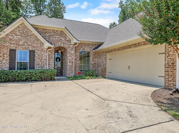 136 Winchester Cove, Madison, MS 39110