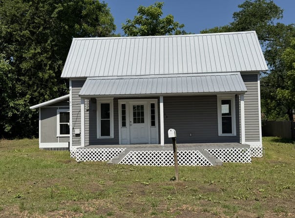 206 LIVE OAK, Winnsboro, TX 75494