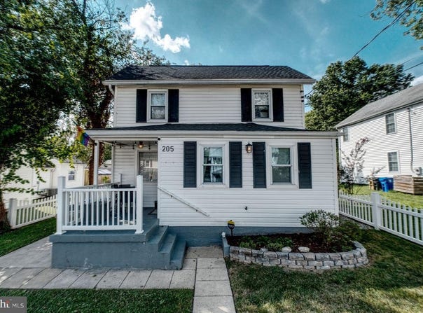 205 10TH Street, LAUREL, MD 20707