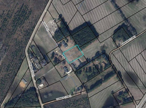 Lealer Ln, Santee, SC 29142