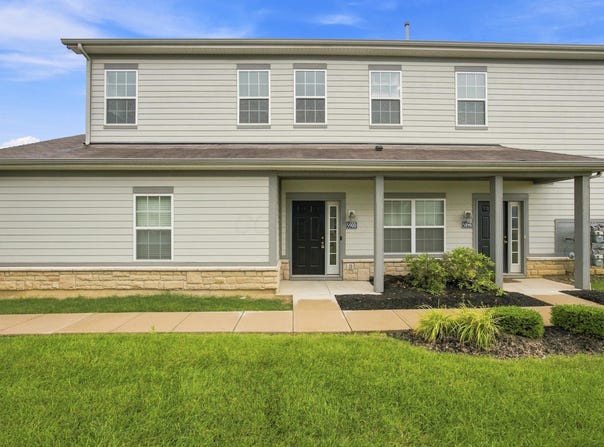 5900 Bluestone Way, Lewis Center, OH 43035