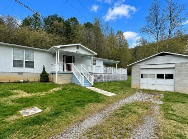 1192 S Ky 3438, Cannon, KY 40923