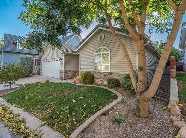 351 S Valley View Dr, St George, UT 84770