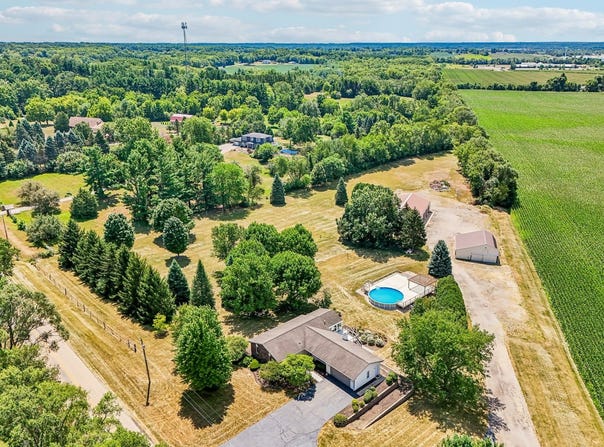 6797 MANCHESTER Road, South Beloit, IL 61080